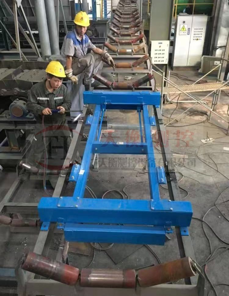 長江港口高精度皮帶秤項(xiàng)目